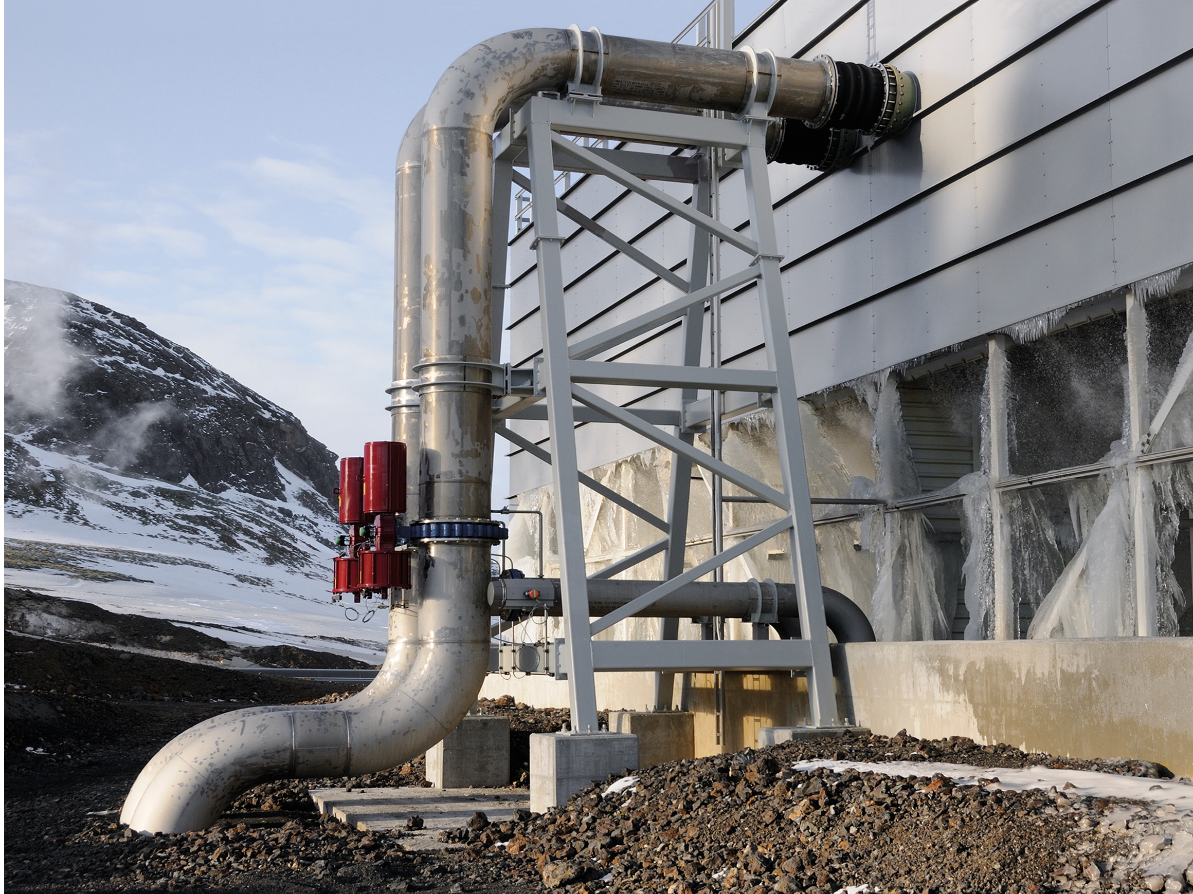 auf der Hochebene Hellisheidi  im Südwesten Islands - GFK Kühlturmprofile geliefert von Fibrolux auf der Hochebene Hellisheidi  im Südwesten Islands - GFK Kühlturmprofile geliefert von Fibrolux