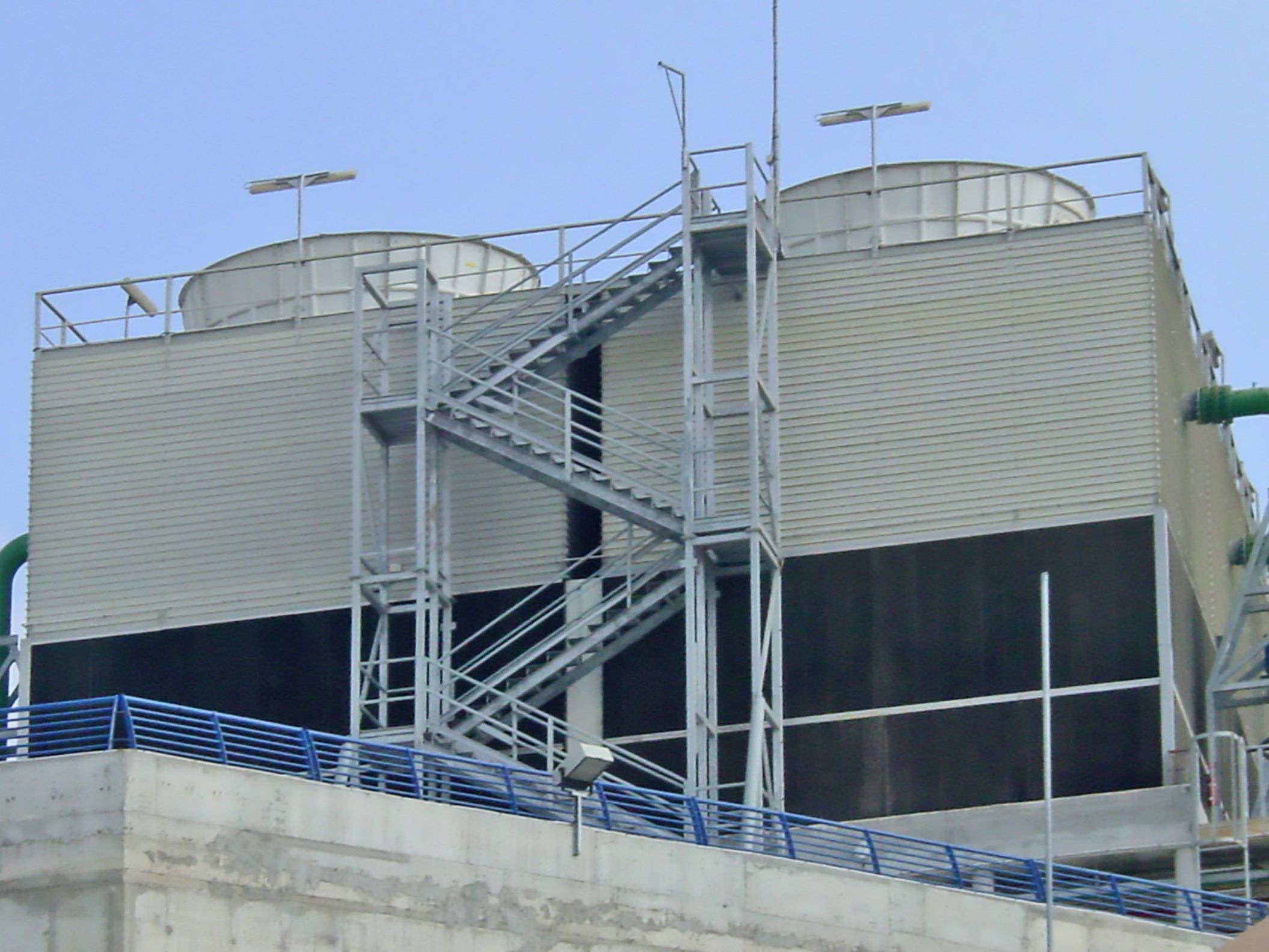 Intel Kühlturm in Israel, 70 t GFK-Konstruktionen und Profile Intel Kühlturm in Israel, 70 t GFK-Konstruktionen und Profile